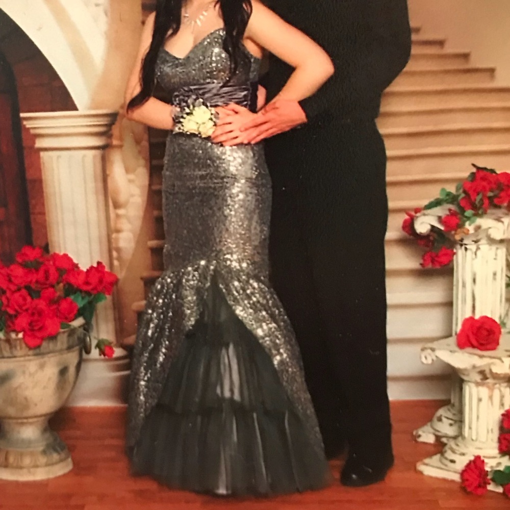 Sequin Mermaid Style Formal Dress